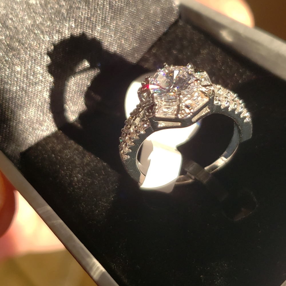 Ring 18kt white gold plated brass size 7
